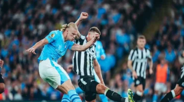 قمة الدوري الإنجليزي.. انطلاق مباراة مانشستر سيتي ونيوكاسل يونايتد في مواجهة حاسمة